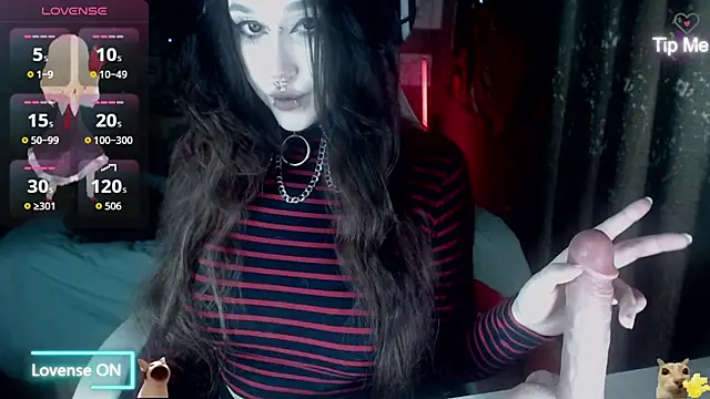 Snapshot of chloe_crystall_killer chatting on 06-10-26, 03:11 chloe crystall killer online show from 06-10-26, 03:11