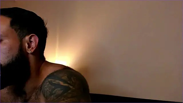 BradLeon  online show from 10-06-25, 06:49