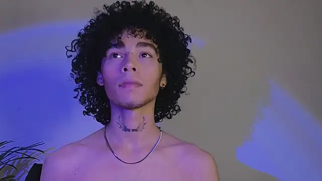 Snapshot of seven7xis chatting on 12-24-24, 08:55 seven7xis online show from 12-24-24, 08:55