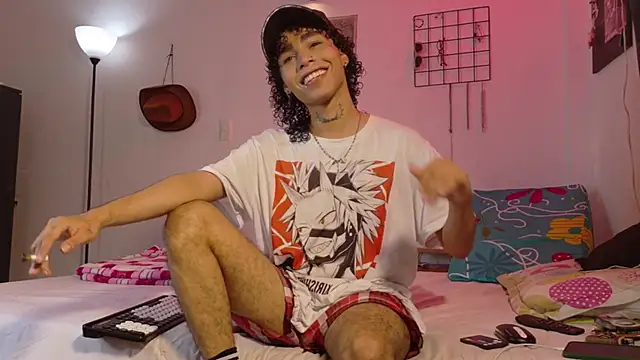 Snapshot of seven7xis chatting on 02-05-26, 01:21 seven7xis online show from 02-05-26, 01:21