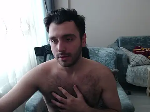 handsomeee04 online show from 03-13-26, 02:01