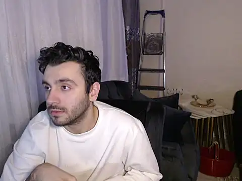 handsomeee04 online show from 04-15-26, 10:21