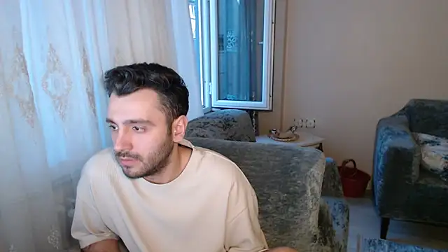 handsomeee04 online show from 05-15-26, 11:23