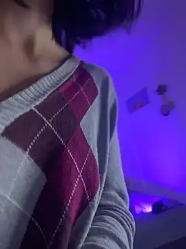 Snapshot of angelgate chatting on 01-11-26, 12:04 angelgate online show from 01-11-26, 12:04