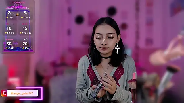 Snapshot of angelgate chatting on 03-08-26, 10:35 angelgate online show from 03-08-26, 10:35