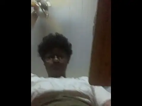 Snapshot of MelHorny03 chatting on 03-02-26, 04:03 MelHorny03 online show from 03-02-26, 04:03