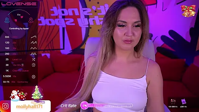 Snapshot of LovelyMollyy chatting on 01-08-25, 11:41 LovelyMollyy online show from 01-08-25, 11:41