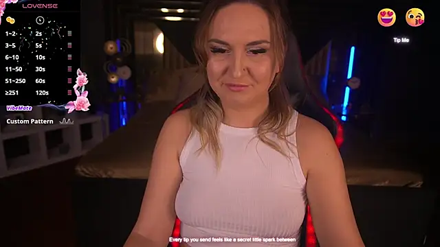 Snapshot of LovelyMollyy chatting on 02-05-25, 09:07 LovelyMollyy online show from 02-05-25, 09:07