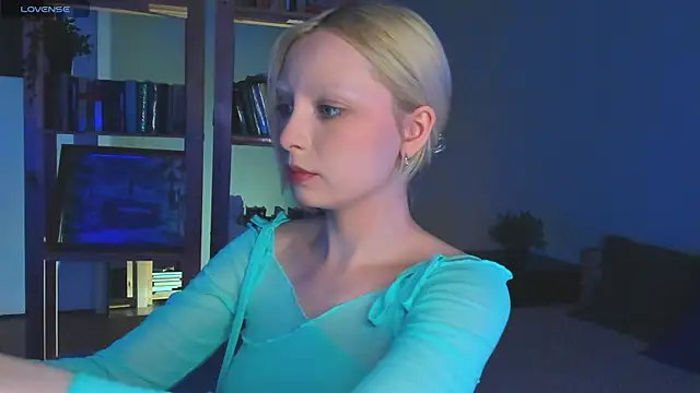 Snapshot of forget_me_not_eve chatting on 02-22-25, 02:19 forget me not eve online show from 02-22-25, 02:19