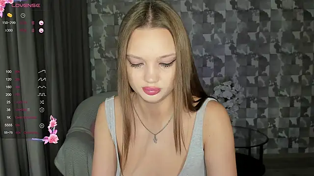 Snapshot of Lovely_Lure chatting on 01-21-25, 02:00 Lovely Lure online show from 01-21-25, 02:00