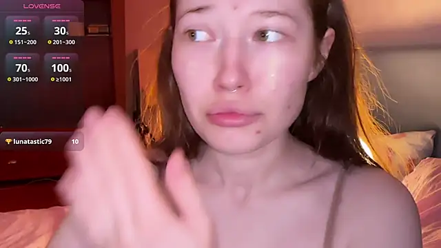 Snapshot of eva_varnerr chatting on 07-09-26, 12:58 eva varnerr online show from 07-09-26, 12:58