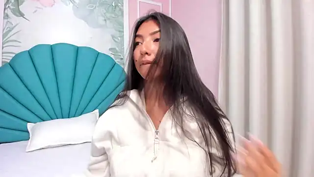 Daphne Fox  online show from 03-01-25, 02:15