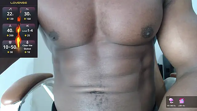 Snapshot of thomsom23 chatting on 02-14-26, 04:48 thomsom23 online show from 02-14-26, 04:48