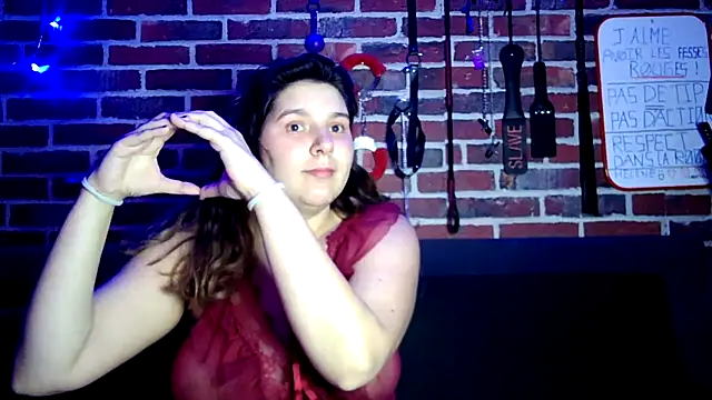 Snapshot of Heleneecesmecs2 chatting on 11-09-25, 07:56 Heleneecesmecs2 online show from 11-09-25, 07:56