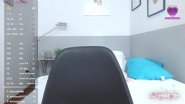 MommyHelpsmee online show from 01-30-25, 01:22