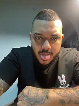 El Titan1998 online show from 12-21-25, 12:12