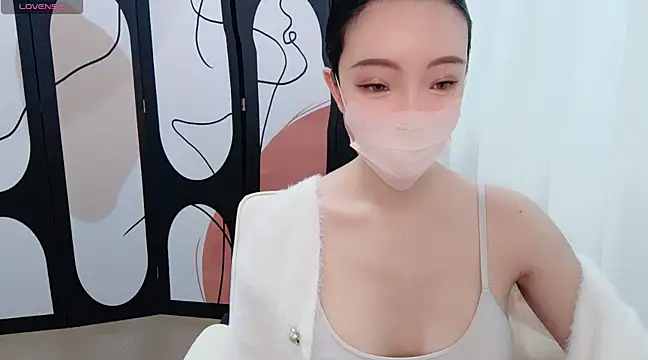 Snapshot of Lucky-kaka999 chatting on 12-25-24, 02:46 Lucky-kaka999 online show from 12-25-24, 02:46