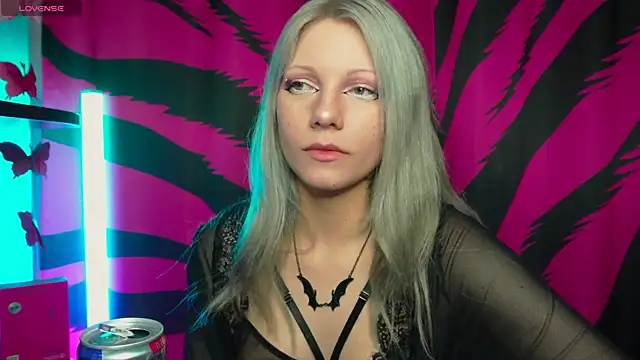 Snapshot of Vasya_Sylvia chatting on 06-17-26, 04:04 Vasya Sylvia online show from 06-17-26, 04:04
