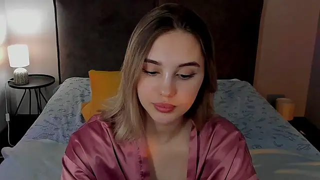 Snapshot of AngelicaKleee chatting on 01-16-25, 02:30 AngelicaKleee online show from 01-16-25, 02:30