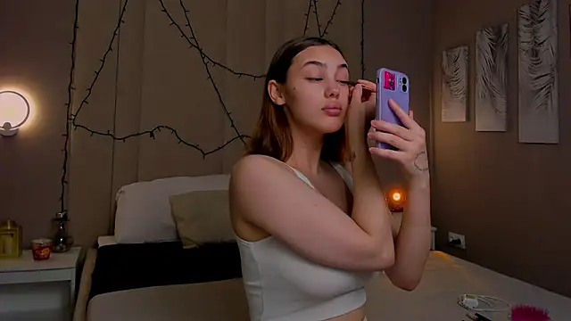 Snapshot of AngelicaKleee chatting on 09-11-25, 01:39 AngelicaKleee online show from 09-11-25, 01:39