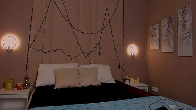 Snapshot of AngelicaKleee chatting on 09-23-25, 01:41 AngelicaKleee online show from 09-23-25, 01:41