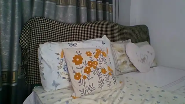 LeydiLi online show from 07-14-26, 05:18