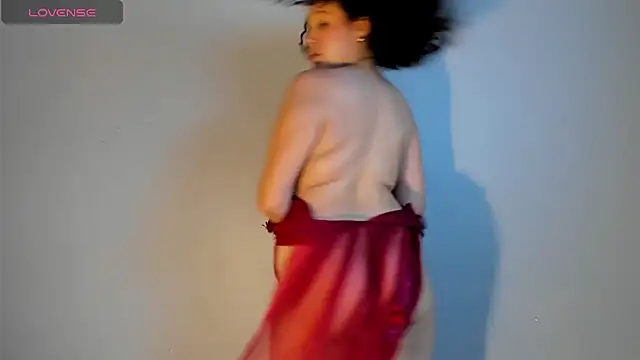 LucyLovelyy online show from 01-17-25, 05:41