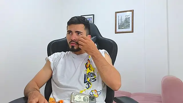 Massimoo 07 online show from 02-02-25, 02:06