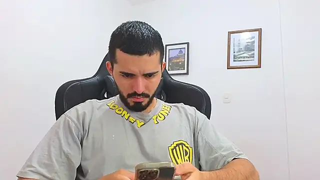 Massimoo 07 online show from 03-18-25, 06:15