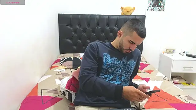 Massimoo 07 online show from 02-24-26, 03:43