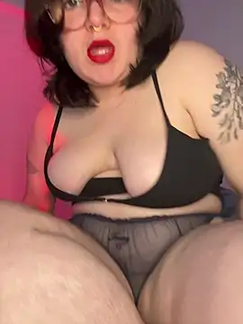 Snapshot of _dwhorekin_ chatting on 03-16-25, 12:44 dwhorekin online show from 03-16-25, 12:44