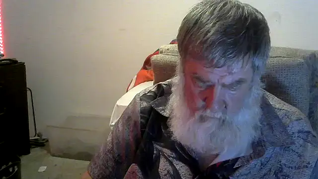Snapshot of viejo_oso chatting on 06-13-26, 05:27 viejo oso online show from 06-13-26, 05:27
