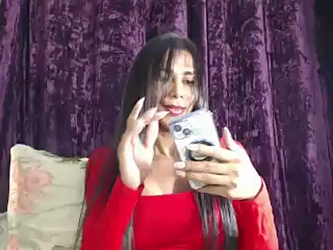 Ebonyxprincess  online show from 01-10-25, 03:39