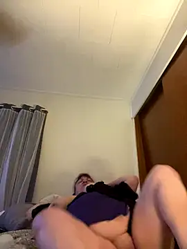 Luciouslouise72xh online show from 09-13-25, 10:37