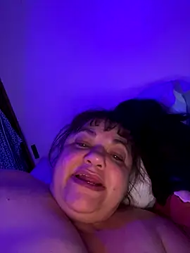 Luciouslouise72xh online show from 12-17-25, 12:00