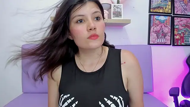 Carolina Burninng online show from 10-06-25, 08:28