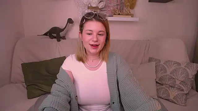 TessPleasure online show from 01-22-25, 06:31