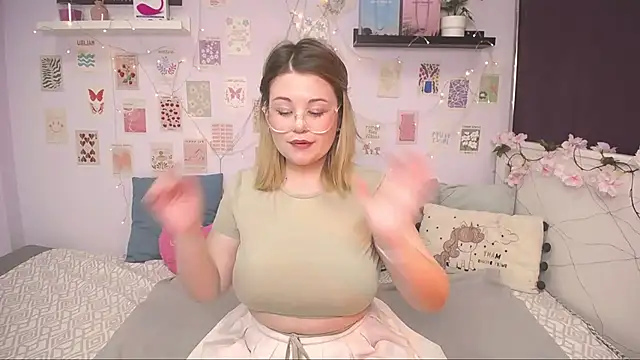 TessPleasure online show from 01-27-25, 09:55