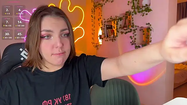 RobertAndLinela online show from 10-06-25, 08:01