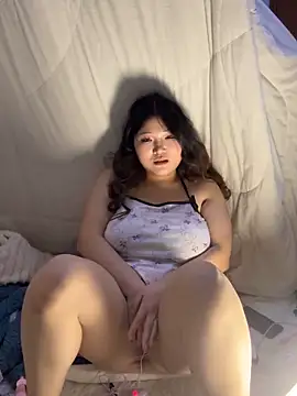 Snapshot of Happyou2 chatting on 01-26-25, 04:41 Happyou2 online show from 01-26-25, 04:41