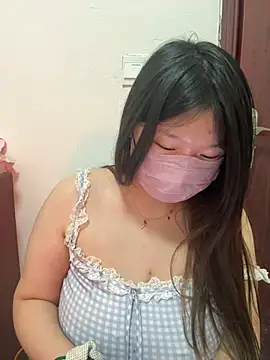 Snapshot of Happyou2 chatting on 02-27-25, 11:31 Happyou2 online show from 02-27-25, 11:31