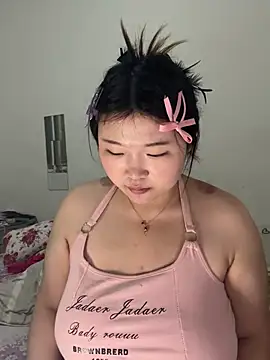 Snapshot of Happyou2 chatting on 03-12-25, 10:48 Happyou2 online show from 03-12-25, 10:48