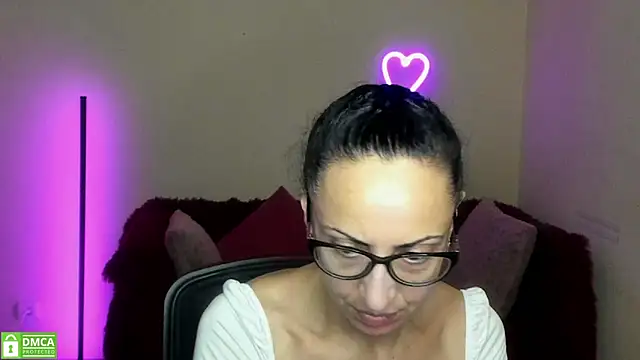 Arianasweety23 online show from 09-10-25, 05:24