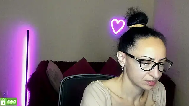 Arianasweety23 online show from 09-25-25, 05:27