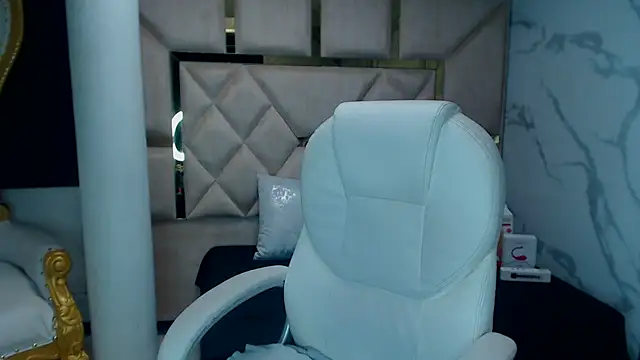 IsabellRodriguez18 online show from 03-09-25, 11:36