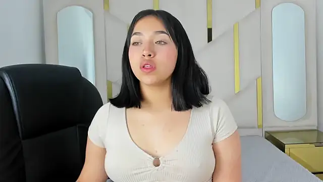 IsabellRodriguez18 online show from 10-02-25, 03:46