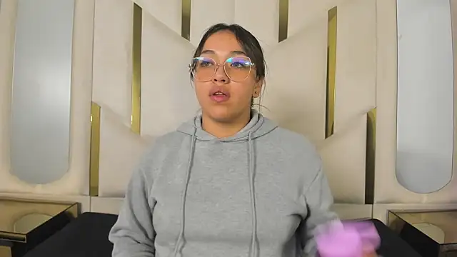 IsabellRodriguez18 online show from 02-21-26, 03:40