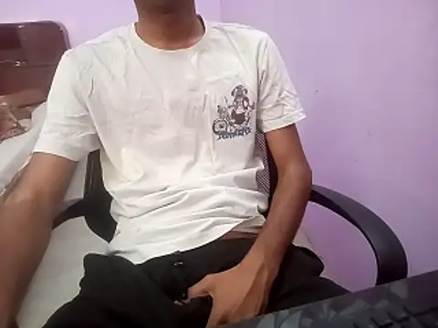 IamRentedBoybfriend online show from 03-18-26, 02:15