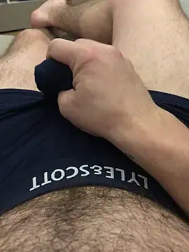 Snapshot of 22TT2295 chatting on 01-12-25, 04:21 22TT2295 online show from 01-12-25, 04:21