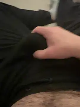 Snapshot of 22TT2295 chatting on 02-09-25, 09:39 22TT2295 online show from 02-09-25, 09:39